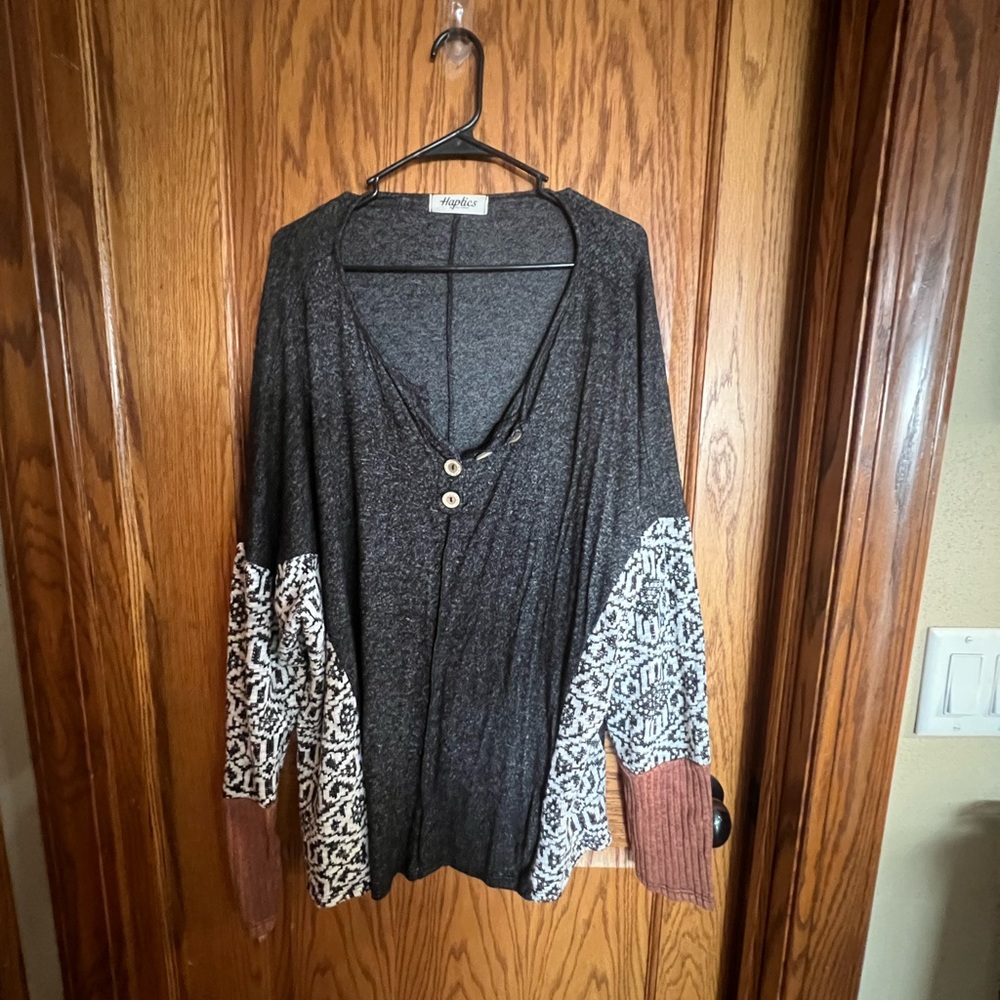 Haptics Plus Size Gray and Patterned Knit Sweater